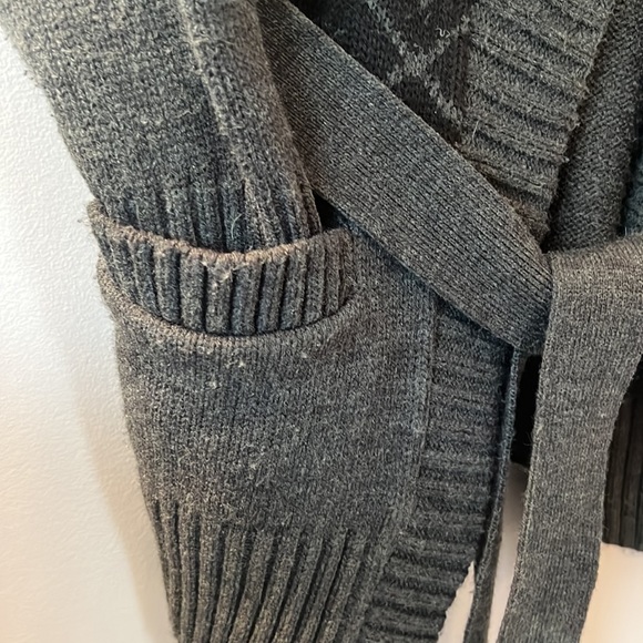 Fair Isle Patterned Maple Leaf Canadian Flag Knit Open Front Cardigan w/Tie sz S - Picture 4 of 9